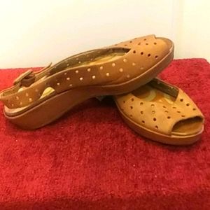 Kenneth Cole Reaction sandals